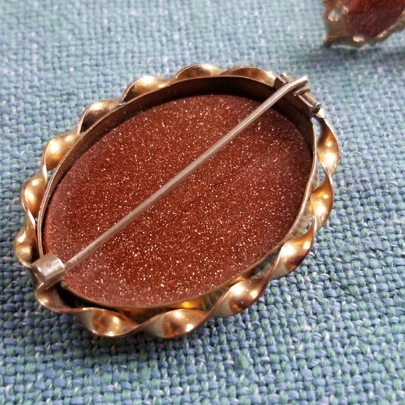 Vintage 1930's Gold Stone Brooch - Picture 2 of 4